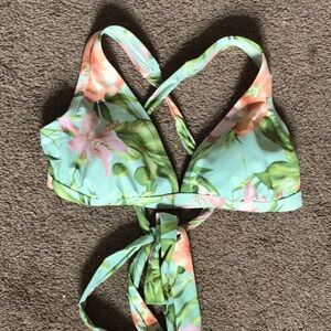 Pre-owned Kona Sol Green tropical floral bikini Sz S